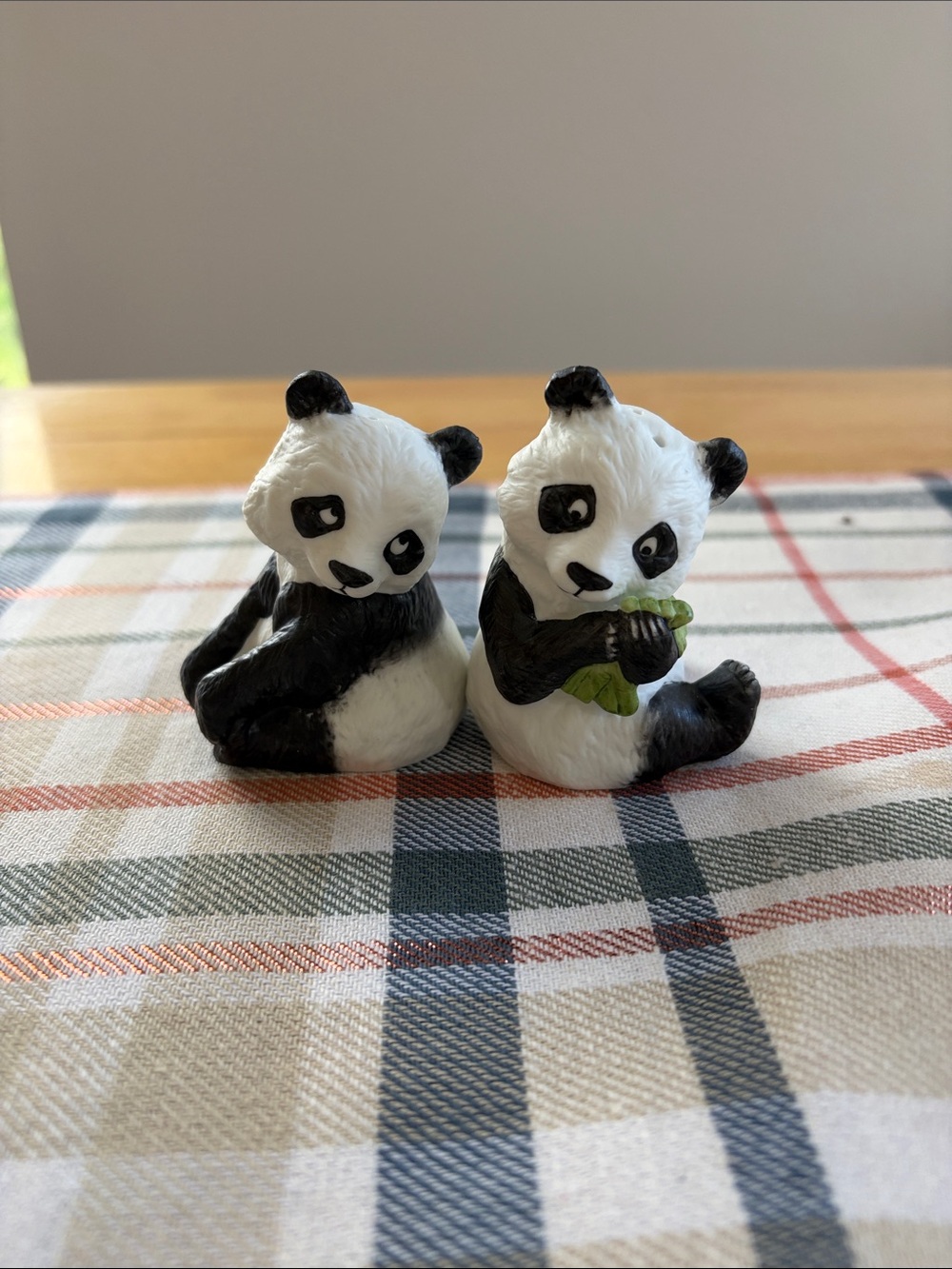 Adorable Black & White Panda Figurine Pair - FRANKLIN MINT SALT AND PEPPER